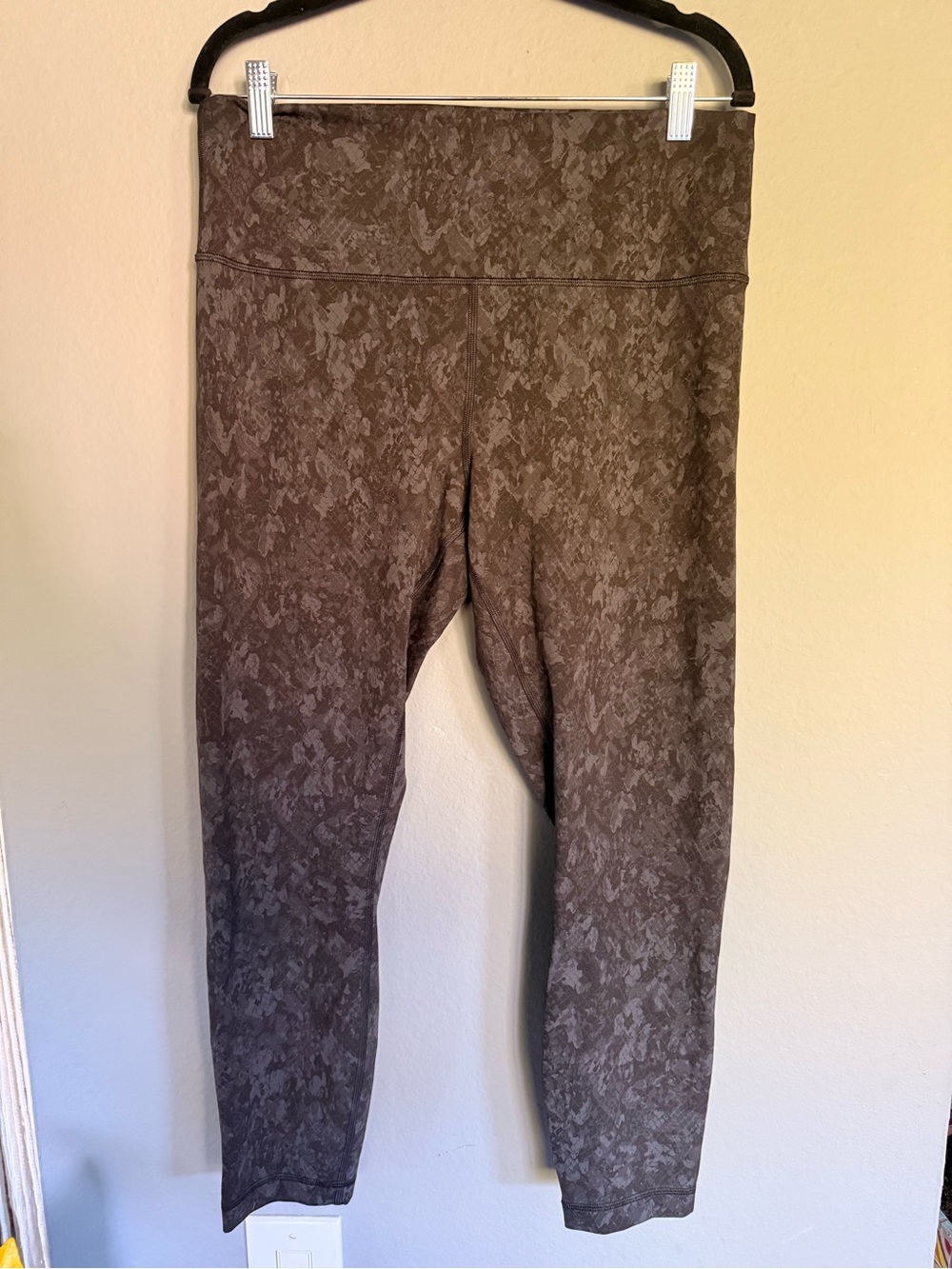 lululemon athletica wunder train leggings size 14🐍🐍🐍